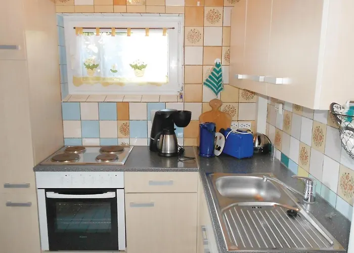 Apartment 2 Bedroom Stunning In *