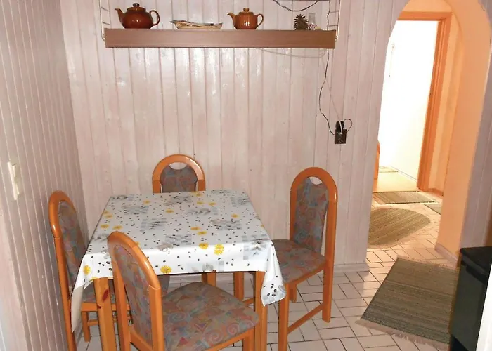 2 Bedroom Stunning In Apartment *