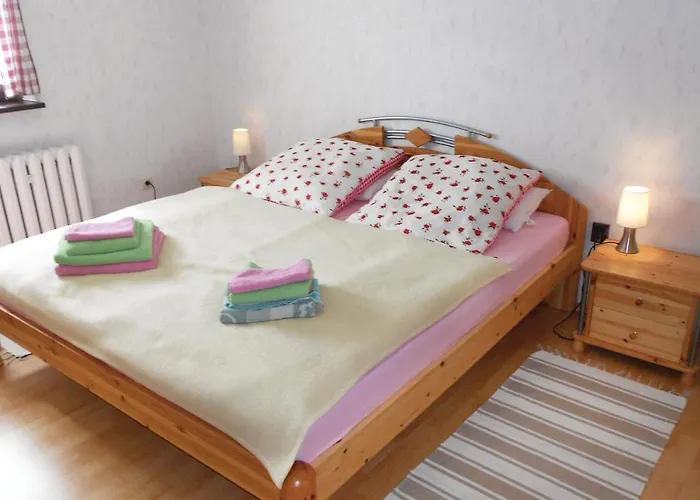 2 Bedroom Stunning In Apartment *